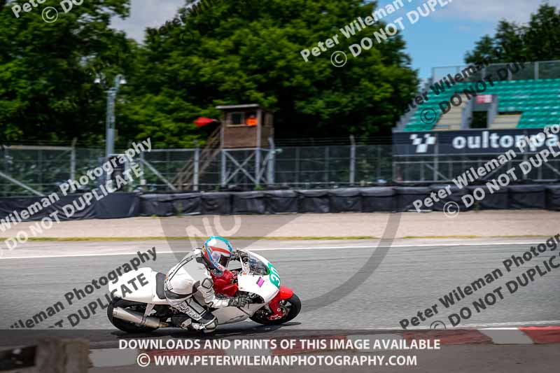 anglesey;brands hatch;cadwell park;croft;donington park;enduro digital images;event digital images;eventdigitalimages;mallory;no limits;oulton park;peter wileman photography;racing digital images;silverstone;snetterton;trackday digital images;trackday photos;vmcc banbury run;welsh 2 day enduro